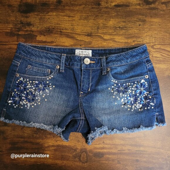 Aeropostale Cut Off Floral Embellished Shorts 6 Medium Light Wash Denim Country - Picture 1 of 10